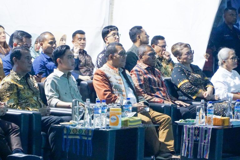 Wapres hadiri acara pertunjukan seni budaya NTT di Kupang